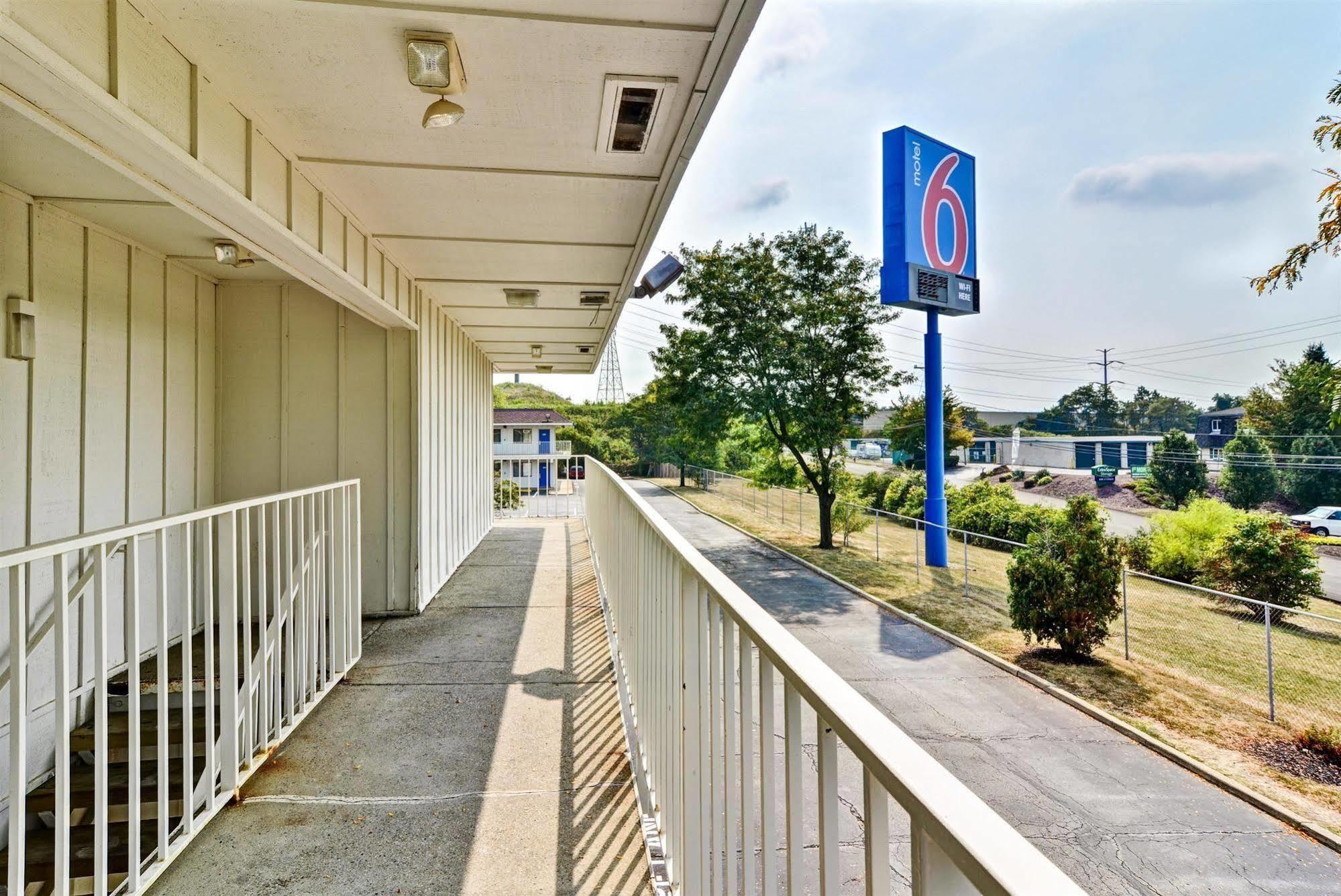 Motel 6-Pittsburgh, Pa - Crafton Ngoại thất bức ảnh
